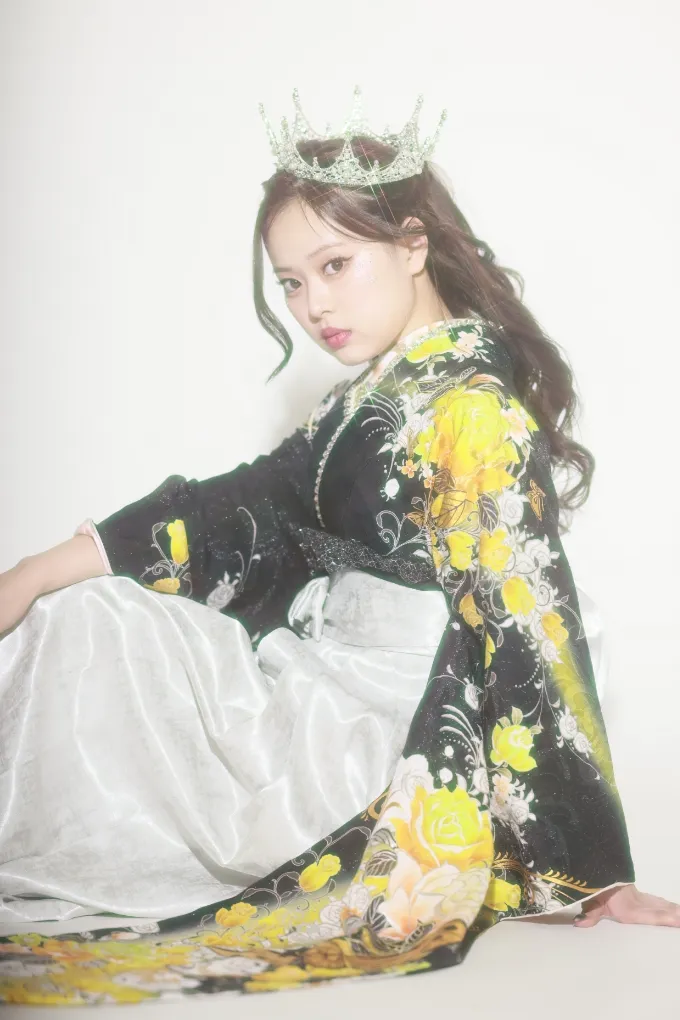 袴女性